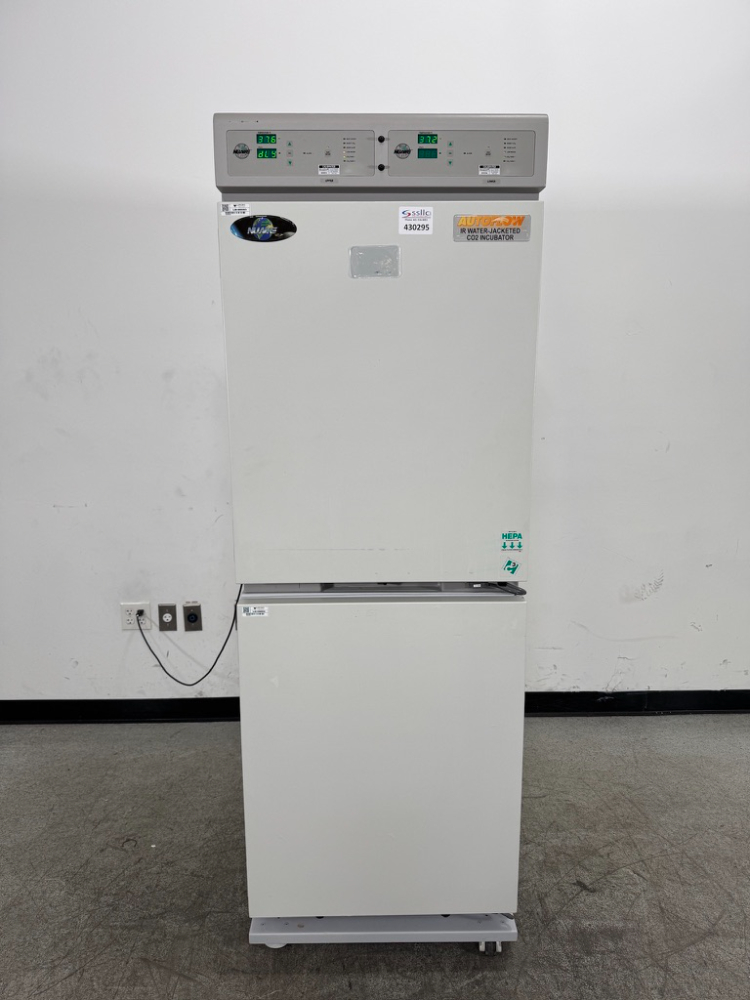 Image of Nuaire Autoflow IR Water-Jacketed CO2 Incubator